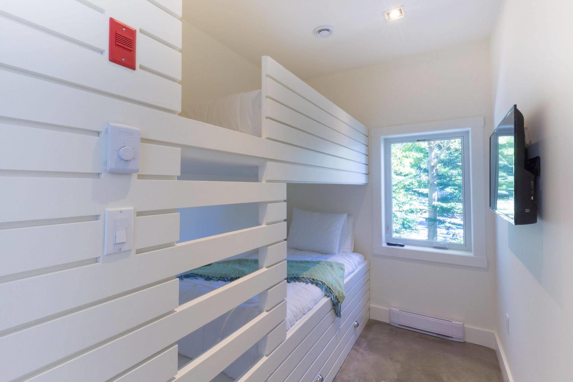 Quarterdeck Beachside Villas & Lofts Summerville Centre 外观 照片